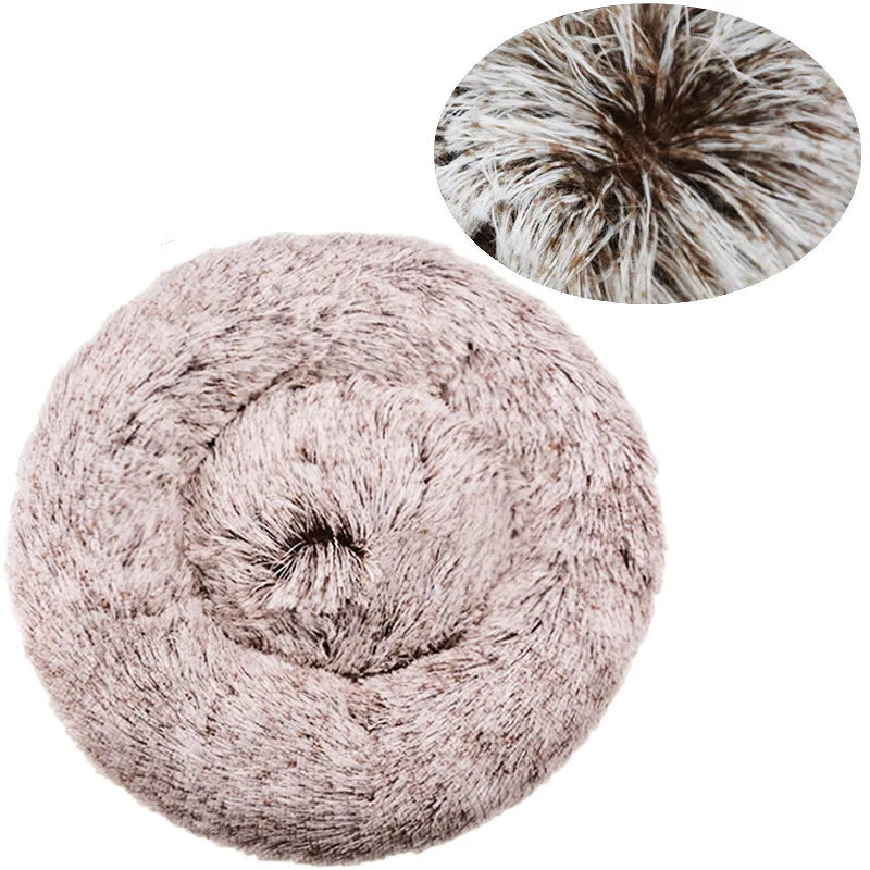 Super-soft plush round pet bed for winter.